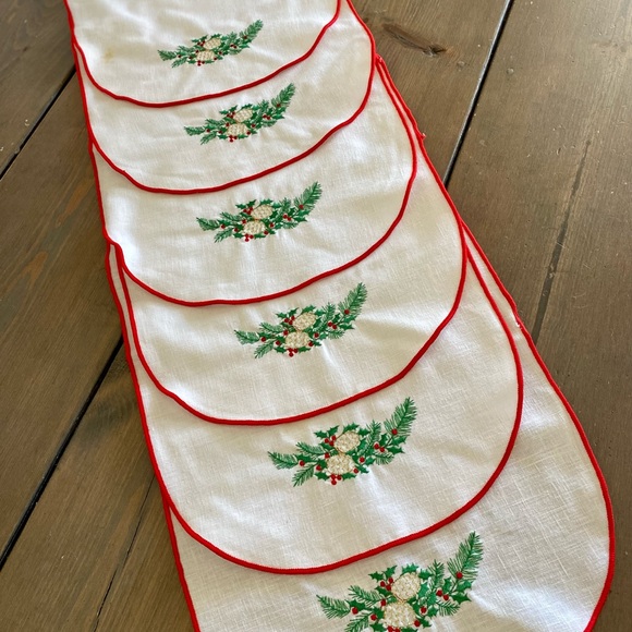 Holiday Vintage Oval Christmas Placemats Poshmark